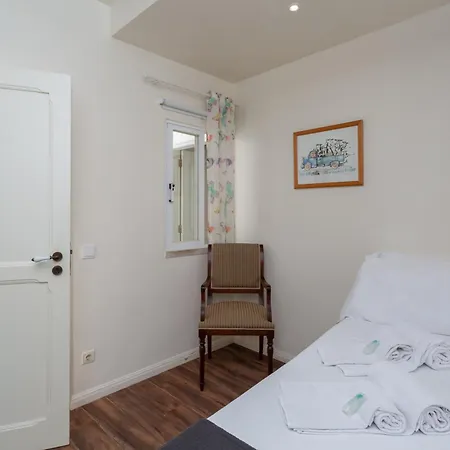 Beguest Tia Benvinda Cascais