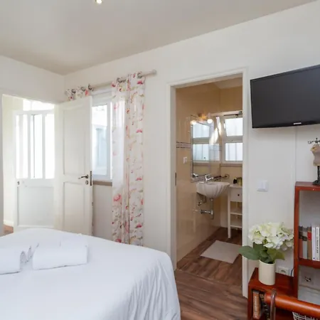 Beguest Tia Benvinda Cascais