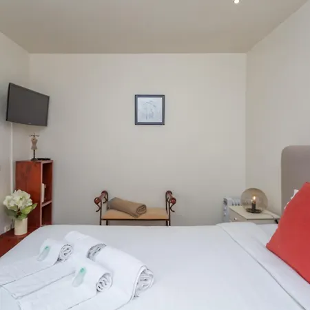 Beguest Tia Benvinda * Cascais