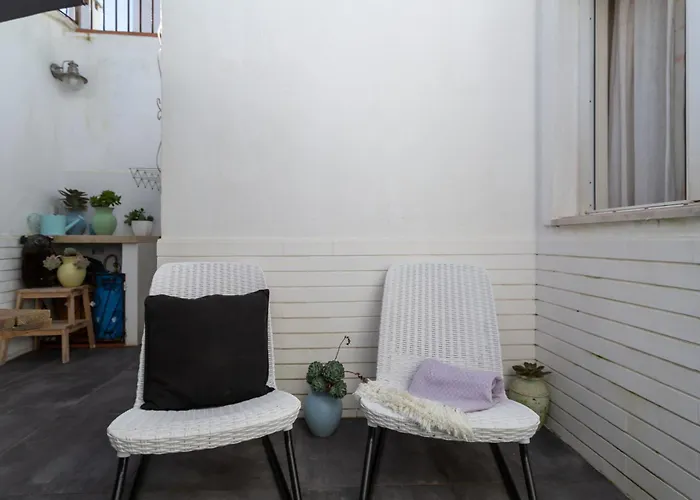 Beguest Tia Benvinda * Cascais