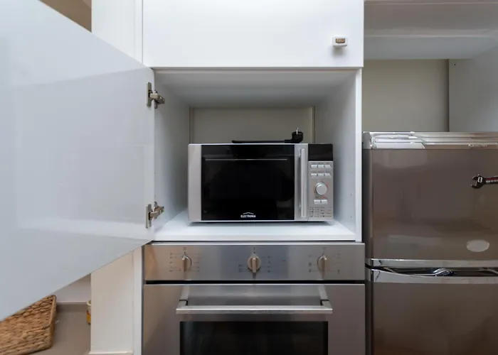 Beguest Tia Benvinda * Cascais